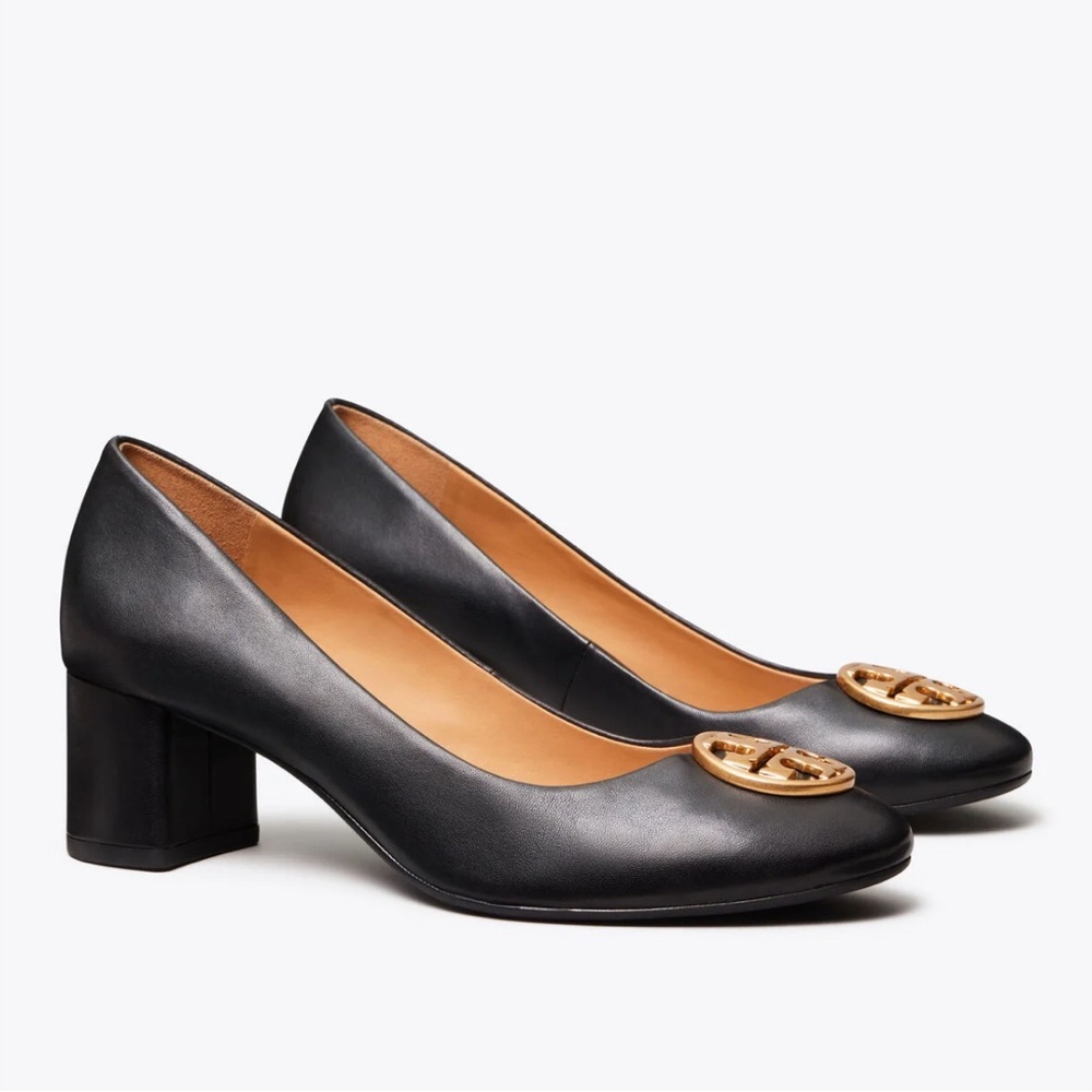 Offers Welcome!! NWT Tory Burch Chelsea Pumps Black Calf Leather